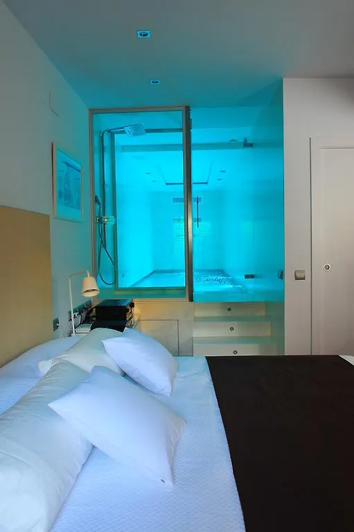 Gaudint Barcelona Suites